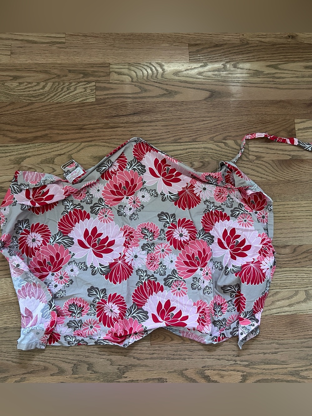 Floral Print Nursing Cover in Pink and Red